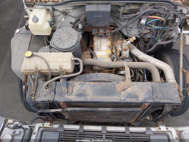 45633442 :رقم المزاد ، 1GBM7H1C7YJ518394 vin ، 2000 Chevrolet Cc7h042 مزاد بيع