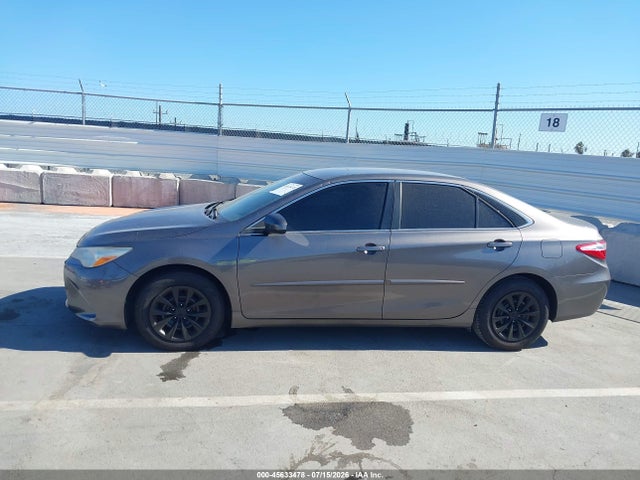 4T1BF1FK9HU753595 Toyota CAMRY LE