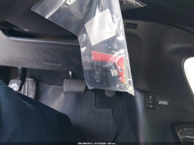 JTDKARFU8J3057048 Toyota Prius Four