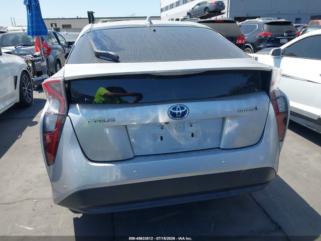 JTDKARFU8J3057048 Toyota Prius Four