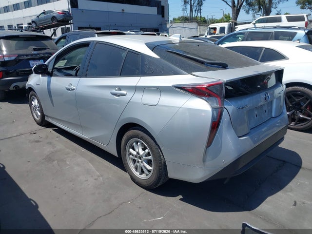 JTDKARFU8J3057048 Toyota Prius Four