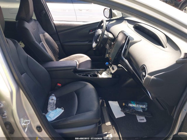JTDKARFU8J3057048 Toyota Prius Four