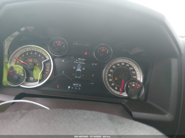 45633642 :رقم المزاد ، 3C6RR7LT1JG146410 vin ، 2018 Ram 1500 Big Horn  4x4 5'7 Box مزاد بيع