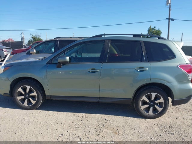 Subaru Forester 2.5i Premium 2017 JF2SJAEC1HH563149 Image 14