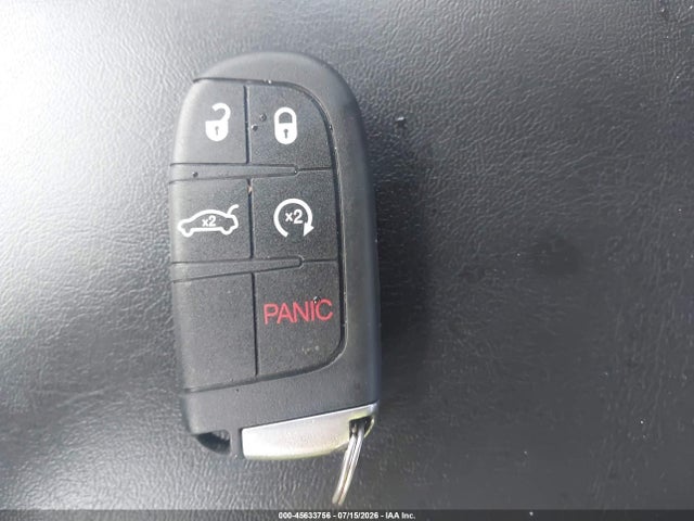 Продаж на аукціоні авто 2015 Chrysler 200 S, vin: 1C3CCCBB9FN743714, номер лоту: 45633756