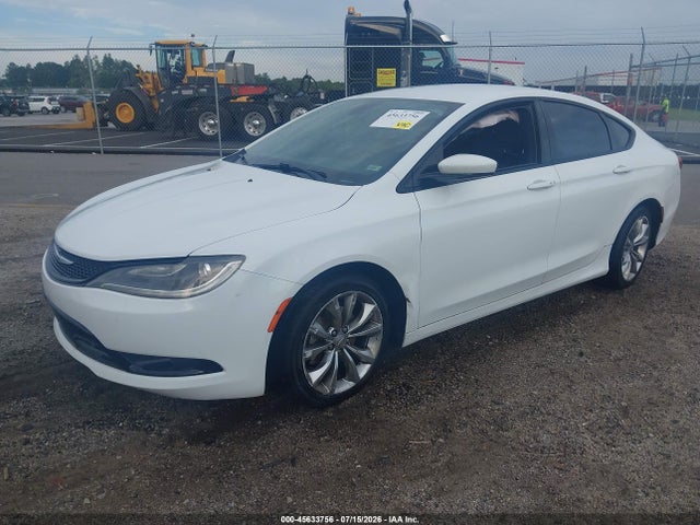 Продаж на аукціоні авто 2015 Chrysler 200 S, vin: 1C3CCCBB9FN743714, номер лоту: 45633756