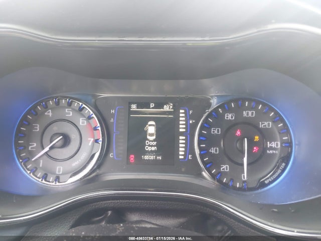 Продаж на аукціоні авто 2015 Chrysler 200 S, vin: 1C3CCCBB9FN743714, номер лоту: 45633756