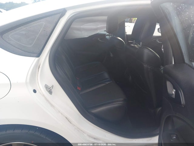 Продаж на аукціоні авто 2015 Chrysler 200 S, vin: 1C3CCCBB9FN743714, номер лоту: 45633756