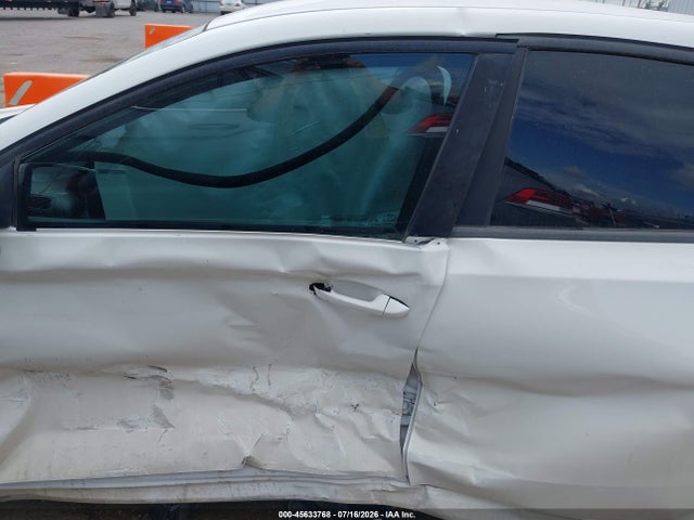 45633768 :رقم المزاد ، 3KPF24AD6KE133885 vin ، 2019 Kia Forte Lxs مزاد بيع
