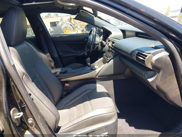 Lexus IS 350 2014 JTHBE1D20E5005137 Image 5