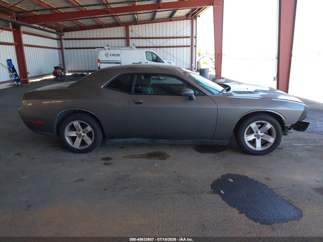 45633807 :رقم المزاد ، 2C3CDYAG0CH128187 vin ، 2012 Dodge Challenger Sxt مزاد بيع