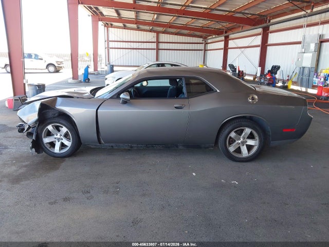 45633807 :رقم المزاد ، 2C3CDYAG0CH128187 vin ، 2012 Dodge Challenger Sxt مزاد بيع