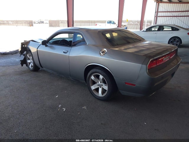 45633807 :رقم المزاد ، 2C3CDYAG0CH128187 vin ، 2012 Dodge Challenger Sxt مزاد بيع