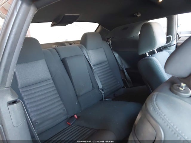 45633807 :رقم المزاد ، 2C3CDYAG0CH128187 vin ، 2012 Dodge Challenger Sxt مزاد بيع