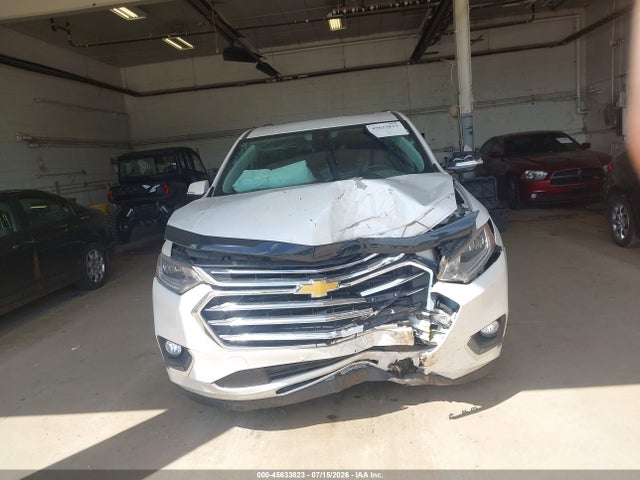 45633823 :رقم المزاد ، 1GNEVKKW8JJ256328 vin ، 2018 Chevrolet Traverse High Country مزاد بيع
