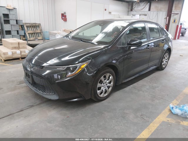 Toyota COROLLA LE 2022 5YFEPMAE4NP342762 Image 2
