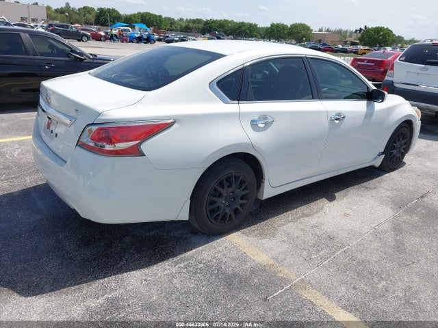 45633906 :رقم المزاد ، 1N4AL3AP0FC487318 vin ، 2015 Nissan Altima 2.5 S مزاد بيع