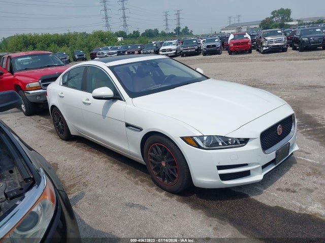 Продаж на аукціоні авто 2017 Jaguar Xe 20d Premium, vin: SAJAD4BN5HCP10984, номер лоту: 45633923