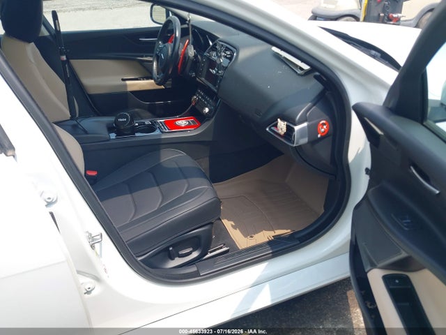 Продажа на аукционе авто 2017 Jaguar Xe 20d Premium, vin: SAJAD4BN5HCP10984, номер лота: 45633923
