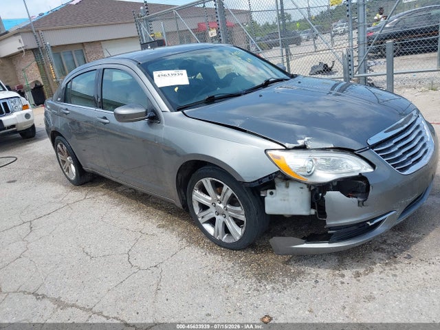 Aukcja sprzedaży 2013 Chrysler 200 Lx, vin: 1C3CCBAB8DN671350, numer aukcji: 45633939