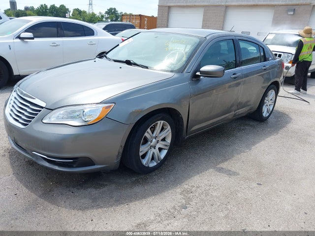 Aukcja sprzedaży 2013 Chrysler 200 Lx, vin: 1C3CCBAB8DN671350, numer aukcji: 45633939
