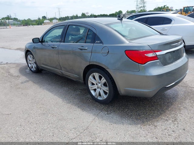 Aukcja sprzedaży 2013 Chrysler 200 Lx, vin: 1C3CCBAB8DN671350, numer aukcji: 45633939