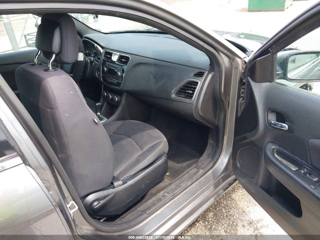 Aukcja sprzedaży 2013 Chrysler 200 Lx, vin: 1C3CCBAB8DN671350, numer aukcji: 45633939