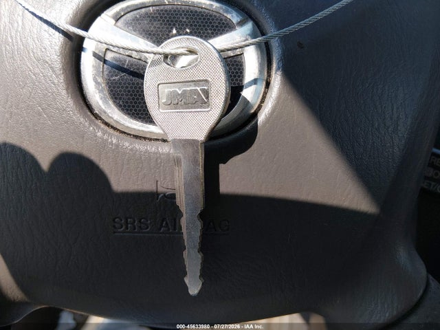 2000 Mazda Protege Es მანქანა იყიდება აუქციონზე, vin: JM1BJ2215Y0296927, აუქციონის ნომერი: 45633980