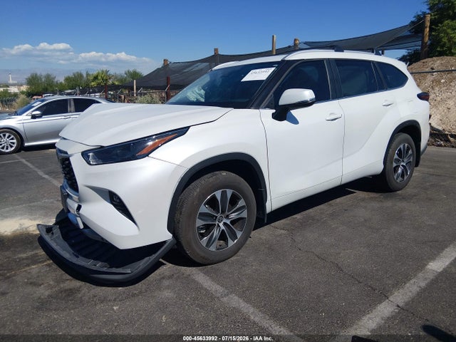 5TDKDRAH6SS555654 Toyota Highlander Xle