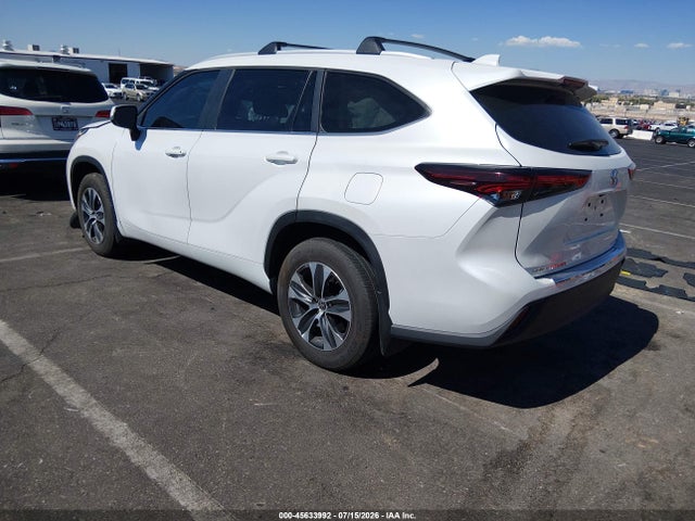 5TDKDRAH6SS555654 Toyota Highlander Xle