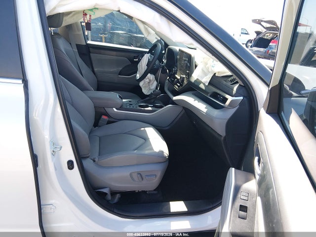 5TDKDRAH6SS555654 Toyota Highlander Xle