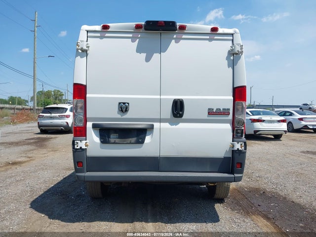 45634043 :رقم المزاد ، 3C6TRVAG9JE110900 vin ، 2018 Ram Promaster 1500 Low Roof 136 Wb مزاد بيع