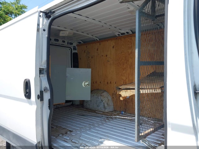 45634043 :رقم المزاد ، 3C6TRVAG9JE110900 vin ، 2018 Ram Promaster 1500 Low Roof 136 Wb مزاد بيع