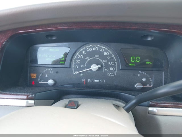 Продажа на аукционе авто 2003 Lincoln Town Car Cartier, vin: 1LNHM83W93Y653577, номер лота: 45634052
