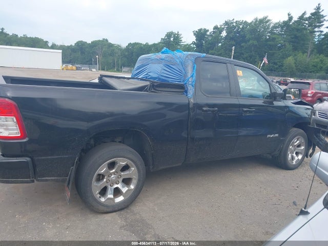 1C6SRFBT3LN266426 RAM 1500 Big Horn 4x4 6&#039;4 Box