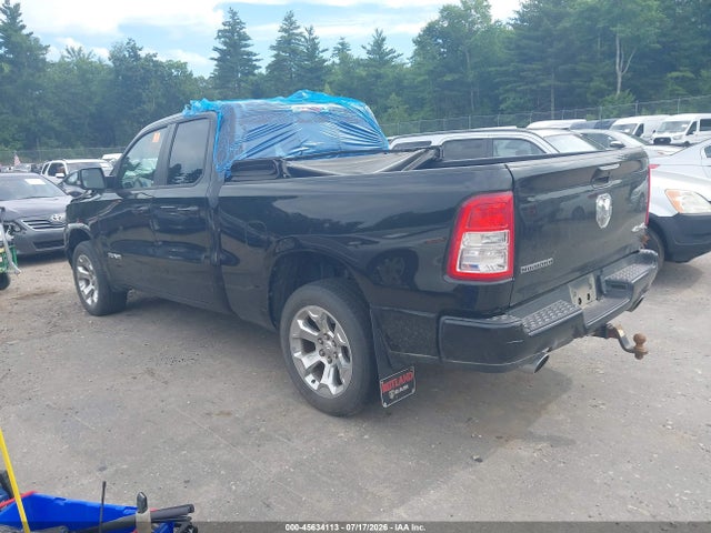 1C6SRFBT3LN266426 RAM 1500 Big Horn 4x4 6&#039;4 Box