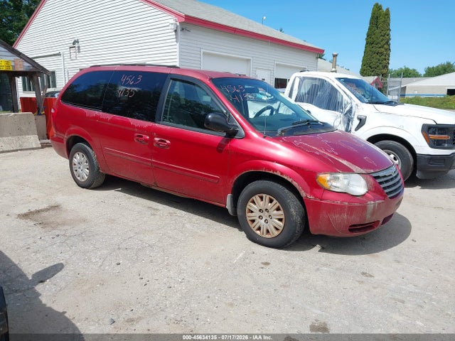 Auction sale of the 2006 Chrysler Town & Country Lx, vin: 1A4GP44R56B752908, lot number: 45634135