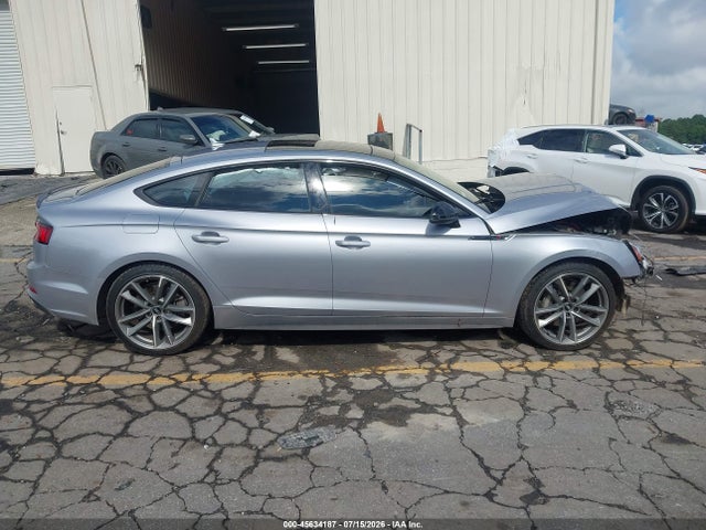 Продажа на аукционе авто 2019 Audi A5 45 Premium, vin: WAUENCF52KA067771, номер лота: 45634187