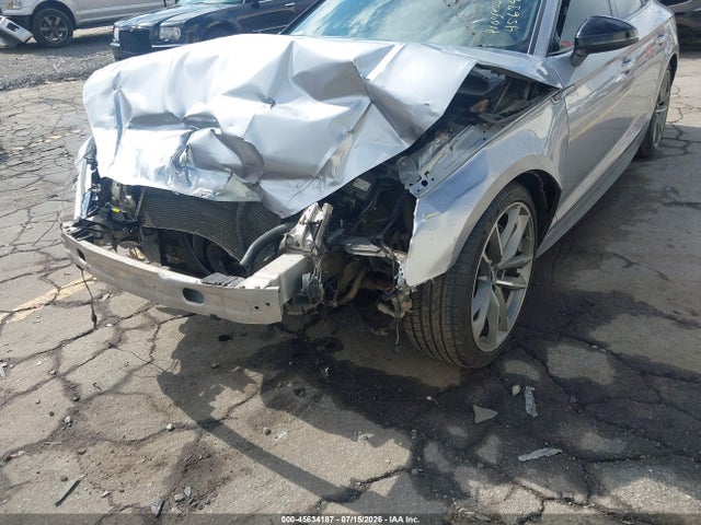 Продажа на аукционе авто 2019 Audi A5 45 Premium, vin: WAUENCF52KA067771, номер лота: 45634187