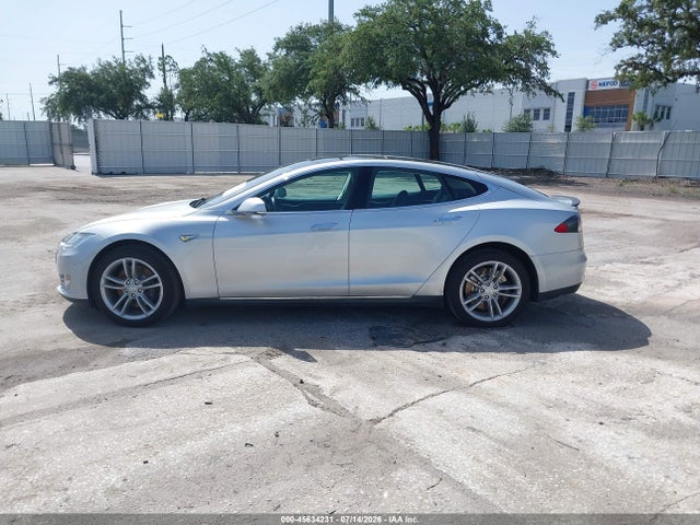 45634231 :رقم المزاد ، 5YJSA1DP0DFP06721 vin ، 2013 Tesla Model S Performance مزاد بيع