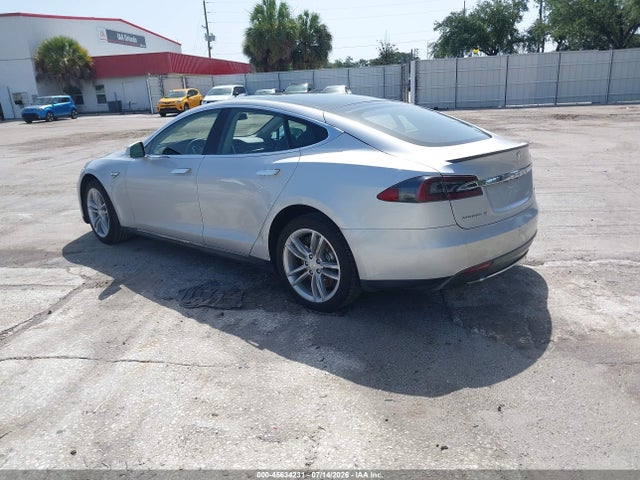 45634231 :رقم المزاد ، 5YJSA1DP0DFP06721 vin ، 2013 Tesla Model S Performance مزاد بيع