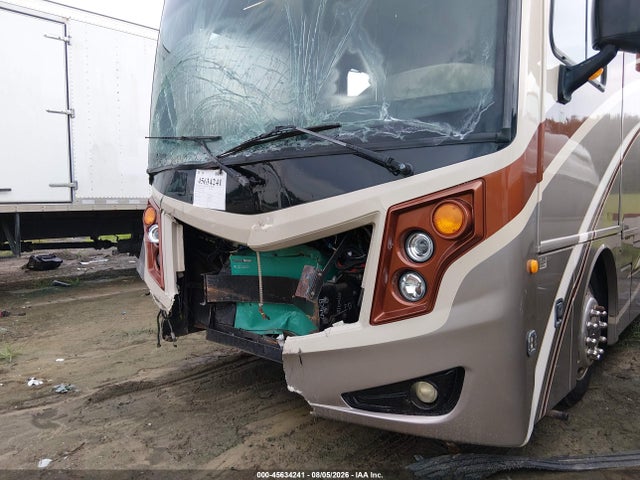 Продажа на аукционе авто 2013 Freightliner Chassis Xc, vin: 4UZAAJDT1DCFB2926, номер лота: 45634241