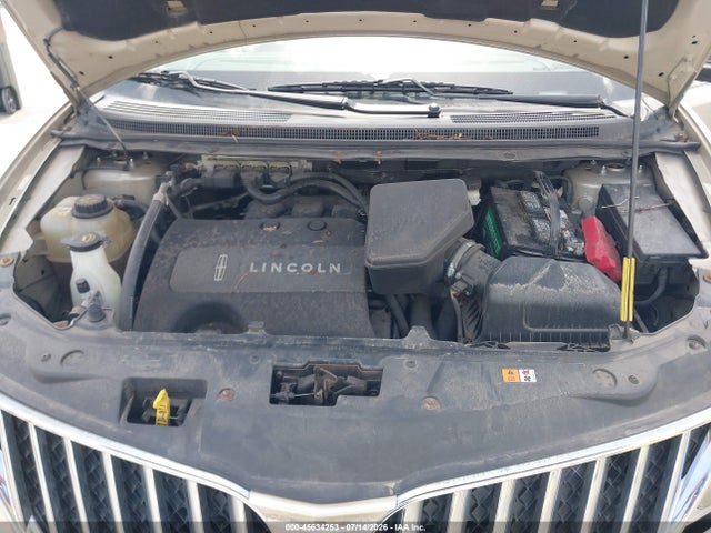 45634253 :رقم المزاد ، 2LMDJ8JK9BBJ32379 vin ، 2011 Lincoln Mkx مزاد بيع