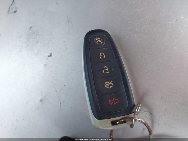 45634253 :رقم المزاد ، 2LMDJ8JK9BBJ32379 vin ، 2011 Lincoln Mkx مزاد بيع