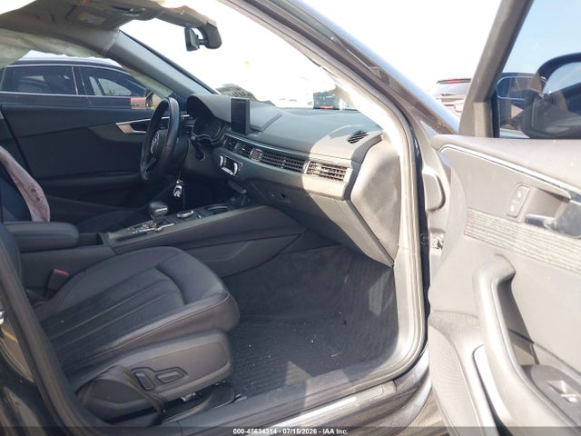 Продажа на аукционе авто 2019 Audi A4 40 Titanium Premium, vin: WAUGMAF43KN021916, номер лота: 45634314