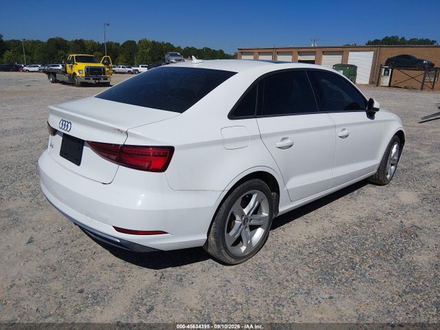 45634395 :رقم المزاد ، WAUAUGFF9J1088827 vin ، 2018 Audi A3 2.0t Premium/2.0t Tech Premium مزاد بيع