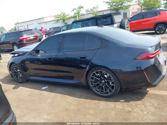 BMW M5 2026 WBS83FK08TCV74108 Image 13