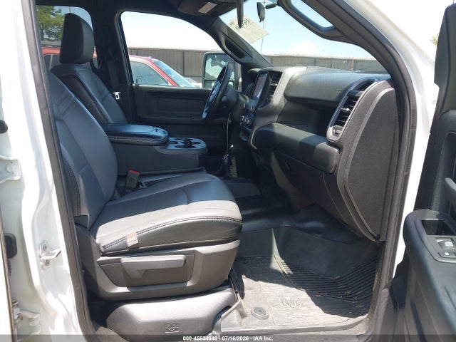 45634648 :رقم المزاد ، 3C6UR5CJ5RG217102 vin ، 2024 Ram 2500 Tradesman  4x4 6'4 Box مزاد بيع