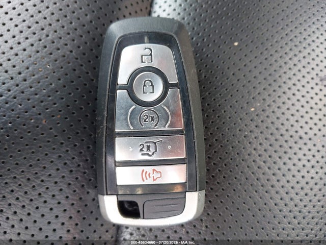 2020 Ford Escape Titanium მანქანა იყიდება აუქციონზე, vin: 1FMCU9J95LUA74557, აუქციონის ნომერი: 45634660
