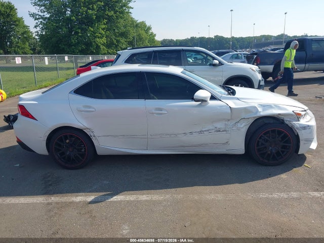 45634698 :رقم المزاد ، JTHCF1D29F5018617 vin ، 2015 Lexus Is 250 مزاد بيع